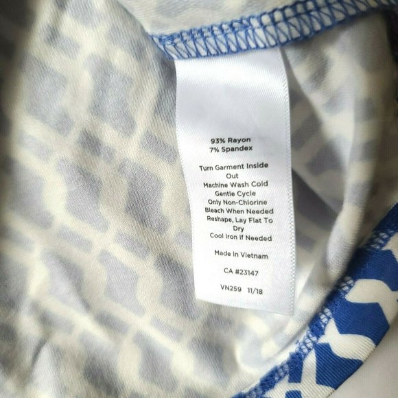 Talbots SS Stretch Scoop Neck Top Size XS Abstract Print Blue White NWT - Picture 5 of 5